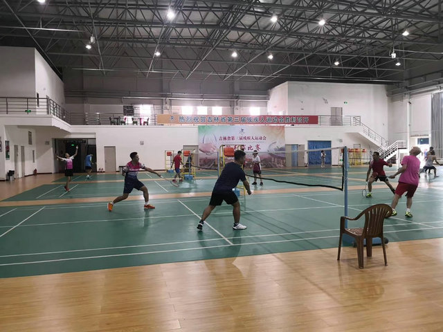 图为比赛现场